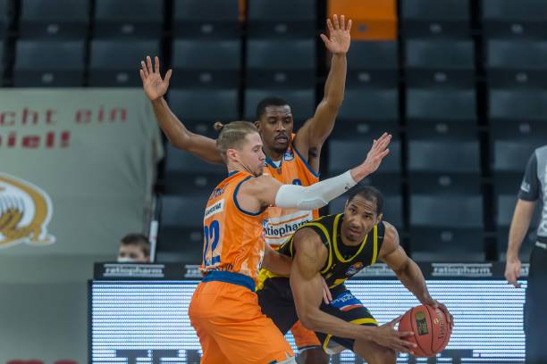 莱昂内尔 莱昂内尔